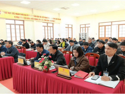 Kinh tế - Chính trị